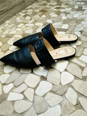 Fendi Motif FF Logo Ballerina Ballet Mule Flat Black Leather (42)